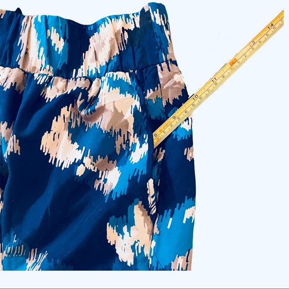 LOFT Ann Taylor Silk Skirt with pockets Size S Fully lined Elastic waist… - Picture 9 of 9